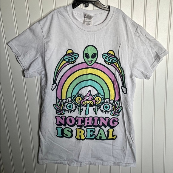 White tee - Picture 2 of 4